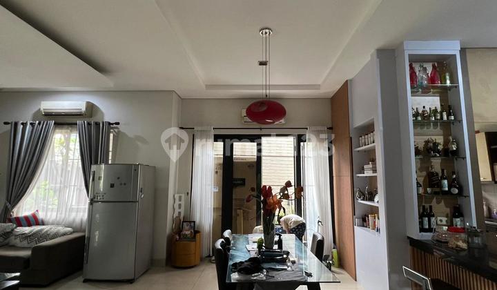 Jual Cepat !!! Rumah Huk 2,5 Lantai Di Taman Osaka, Lippo Karawaci... Siap Huni.... Jual Cepat !!! Rumah Huk 2,5 Lantai Di Taman Osaka, Lippo Karawaci... Siap Huni....