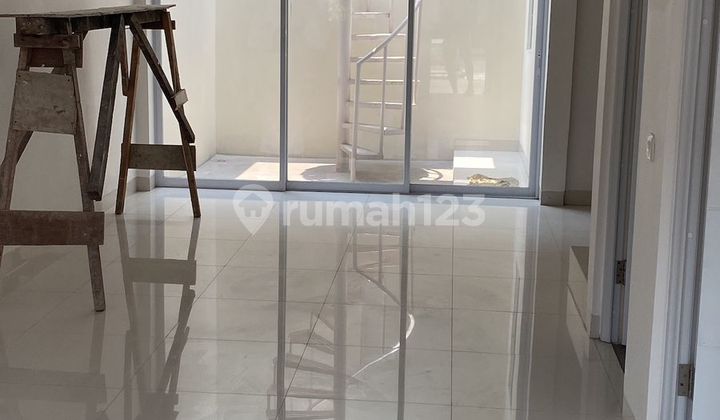 Jual Cepat Rumah 2 Lantai Di Ubud Permata Timur, Lippo Karawaci... 4 Kt + 1..... Rapih... Jual Cepat Rumah 2 Lantai Di Ubud Permata Timur, Lippo Karawaci... 4 Kt + 1..... Rapih...