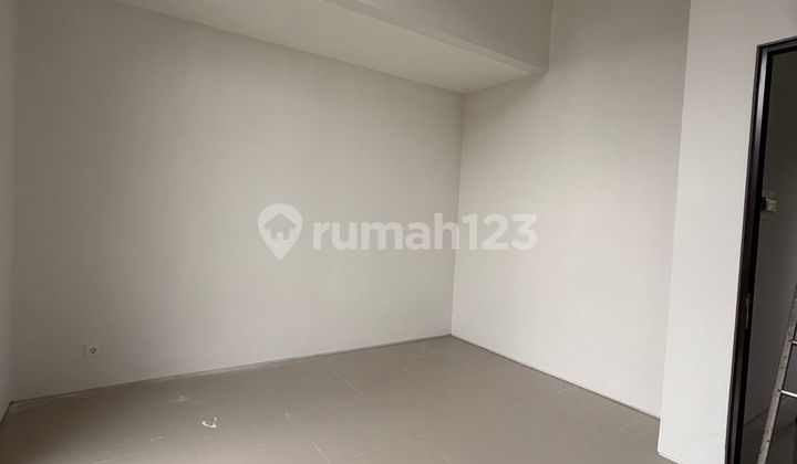 Jual Segera Rumah 2 Lantai Citra Garden Serpong.... Baru Menawan..... 2