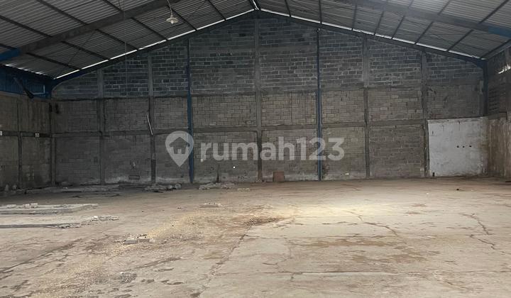 For Immediate Sale... Warehouse in Jurumudi... Affordable Price with Good Access...