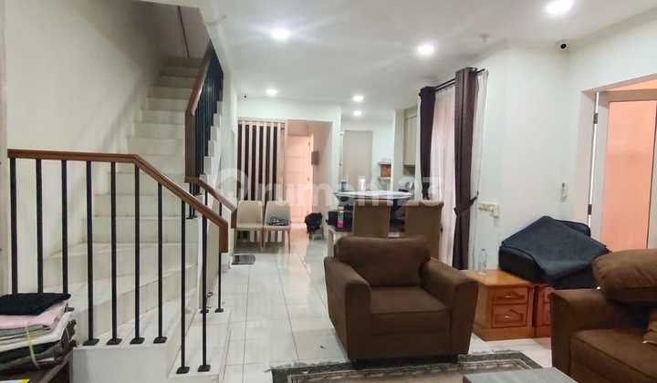 Jual Cepat Rumah 2 Lantai Di Rolling Hills, Lippo Karawaci... Siap Huni....