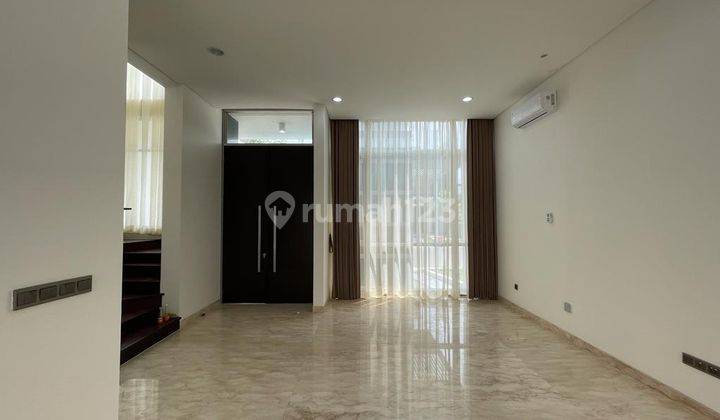 Rumah Golf Island Mozart Uk 8x20 Cluster Mewah Semi Furnished 1