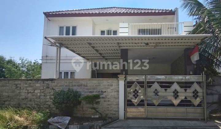 RUMAH RAYAN REGENCY SEMI FURNISHED SELANGKAH DARI DIAN ISTANA !!