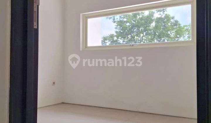 RUMAH SIAP HUNI SEMI FURNISH DE CASA LAKARSANTRI !! 2