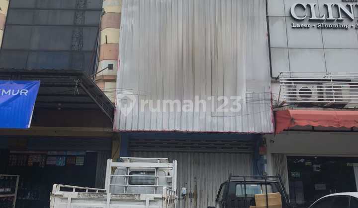 3-STORY SHOPHOUSE FOR SALE IN BUKIT DARMO GOLF AREA !!