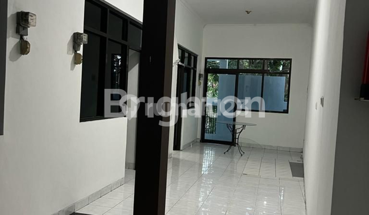 Ruko 2 Lantai di Jalan Bronggolan Pacarkeling Surabaya