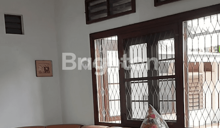 RUMAH ZAMAN BELANDA DI PUSAT KOTA JL BAWEAN SURABAYA 1