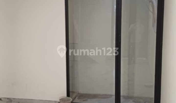 RUMAH MEWAH NEW GRESS 2 LANTAI DI RUNGKUT MAPAN SURABAYA 2