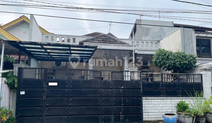 RUMAH DI JALAN TANJUNGSARI BARU SURABAYA  1