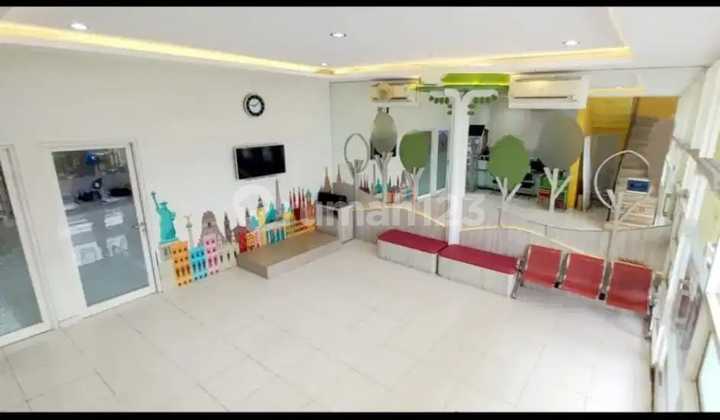  RUMAH 2 LANTAI DI JALAN RAYA BABATAN PRATAMA WIYUNG SURABAYA BARAT