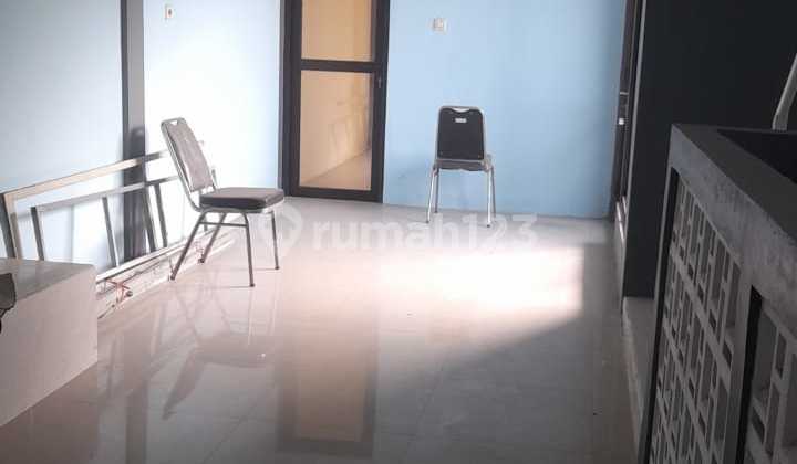 3-Story Shop House in Jaya Perzada Regency, Candi, Sidoarjo 2