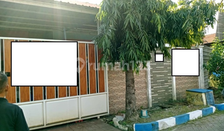 RUMAH DI PERUM TAMAN CANDILOKA SIDOARJO 1