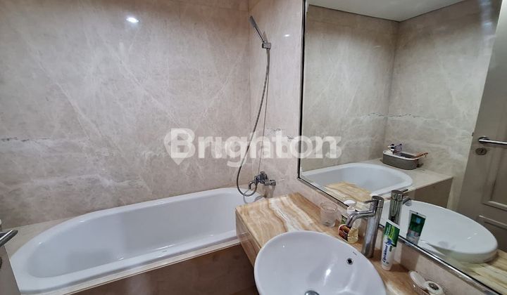 THE PEAK TUNJUNGAN SURABAYA APARTMENT 33RD FLOOR FULLY FURNISHED BEST VIEW 2