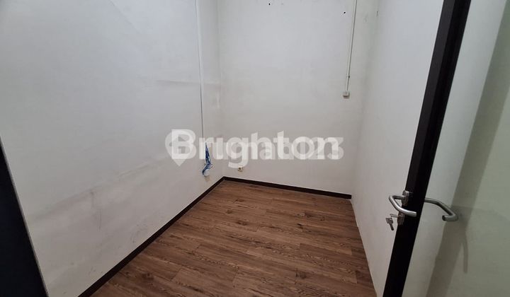 RUKO PLAZA GRAHA FAMILI SURABAYA VACANT 3 FLOORS 2