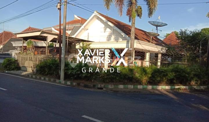 For Sale Well-Maintained Classic House on Gunung2 Street, Klojen, Malang