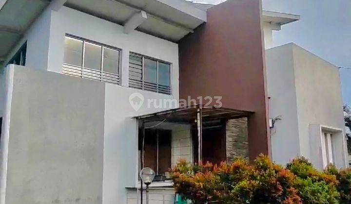 Rumah Mewah Luas Siap Huni di Jalan Setiabudi, Kota Semarang 1