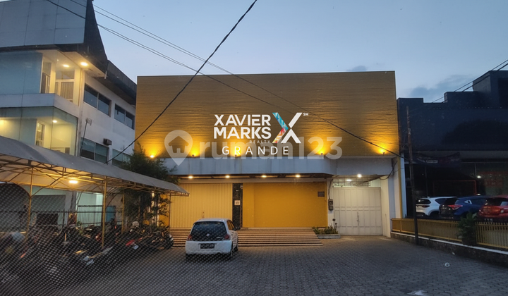 For Rent: 2-Story Ex-Car Showroom Office Building in the City Center of Malang For Rent: 2-Story Ex-Car Showroom Office Building in the City Center of Malang