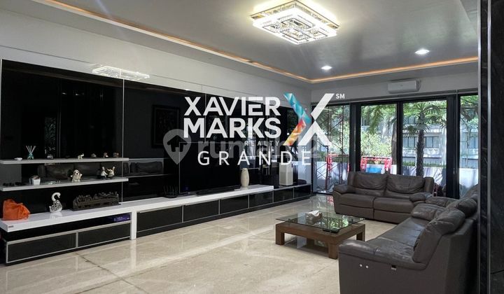 For Sale Fully Furnished Modern 2.5-Story House in Riverside Area, Malang 2