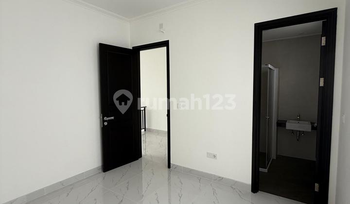 Termurah ! Siap Huni ! Rumah Pik2 Bukit Nirmala 8X15 2 Lantai Kt 3+1 2