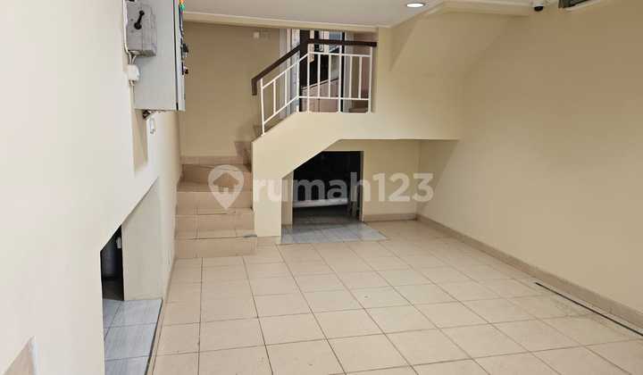 Cluster Mewah ! Rumah Pik Bgm 8X25 2 Lantai Semi Furnish 2