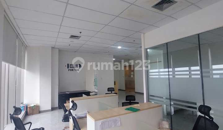 Super Rare Fully Furnished! Office Goldcoast Fully Furnished Area 111M2 High Zone 1