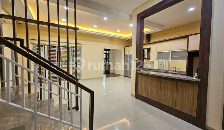 Luxury Cluster! PIK BGM 8X25 House 2 Floors Semi-Furnished