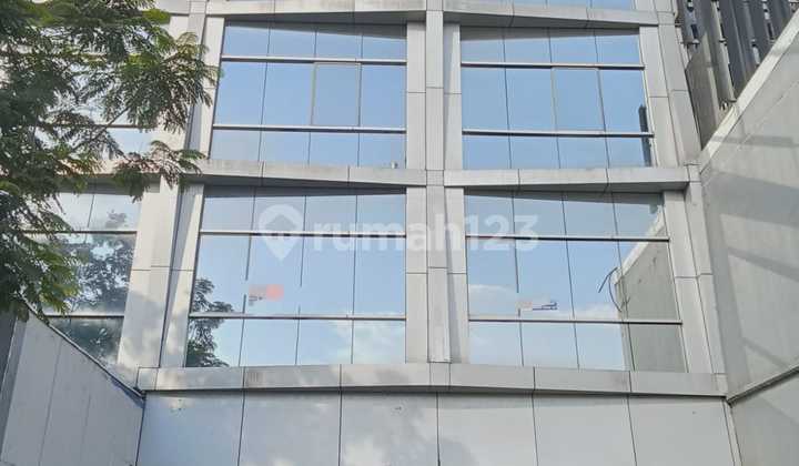 Super Rare ! Attached Shophouse in Golf Island 9x15 Strategic Location 1