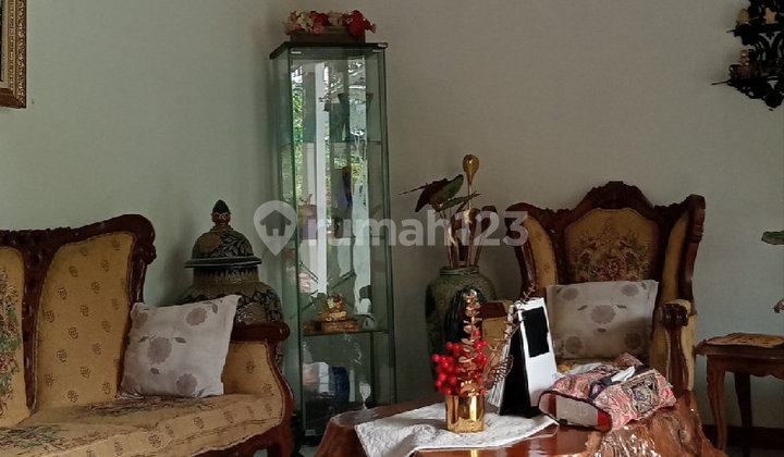 Rumah Strategis Dekat Daerah Komersial di Benhil Jakarta S9481 2