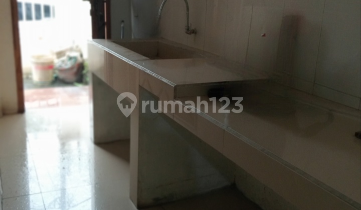 Rumah 2 Lantai Dekat Lapangan Olahraga Di Jatiasih Bekasi S8929 2