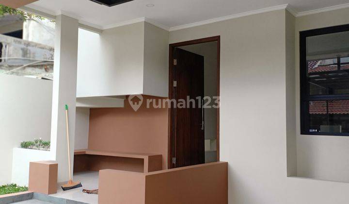 Rumah Baru Minimalis 3+1 BR di Jl. Pulo Asem, Jakarta 2