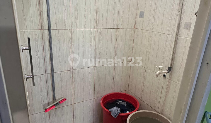 3-Story House and Building Materials Store in Klender, Jakarta S9138 2