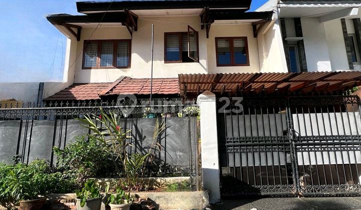 A Comfortable 2-Story Ready-to-Occupy House in Pulomas, Jakarta S9252