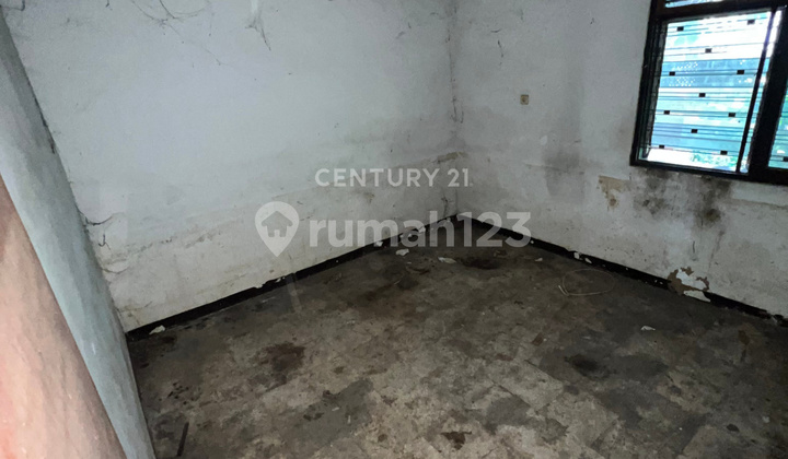 Rumah Tinggal Posisi Hoek Dekat Area Komersial di Pluit R2088