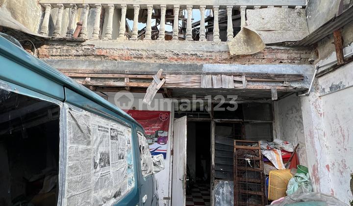 Rumah Tua Hitung Tanah di Cipinang, Jakarta S8825 Rumah Tua Hitung Tanah di Cipinang, Jakarta S8825