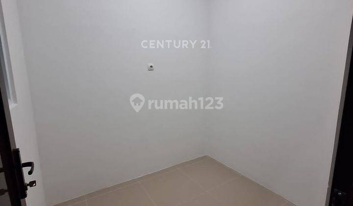 Rumah Baru Siap Huni Dengan Rooftop Di Johar Baru S8439 2