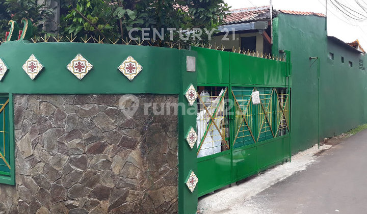 4 Bedroom House in Cipayung, East Jakarta S8709 2