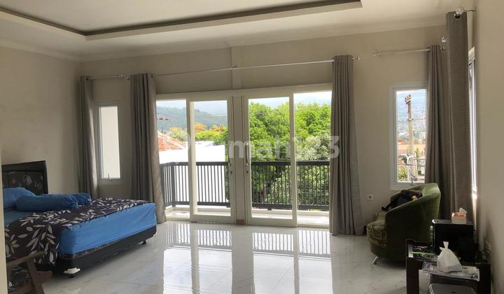 Refreshing and Cozy House in Batu, Malang, East Java S8675 2