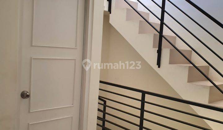 Disewakan rumah cluster alicante gading serpong 10