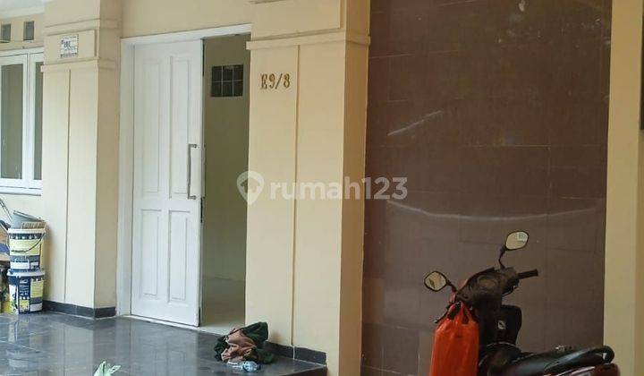 Disewakan rumah taman kencana cengkareng  2