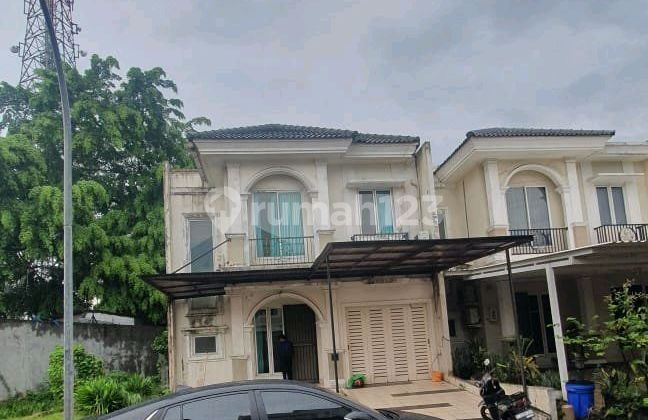 Disewakan Rumah 2Lt Dekat Mall Sms dan Sekolah Stela Maris 2