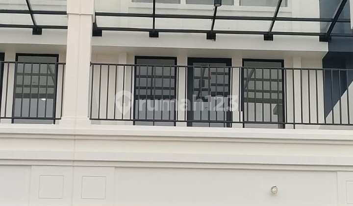 Di Sewakan Ruko Gading Serpong The Hudson 3Lantai Hadap Jalan.
