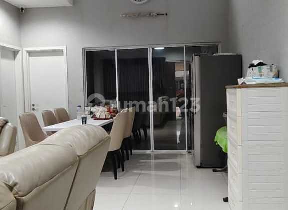 Rumah 2 Lantai Riviera Metland Puri Cipondoh Siap Huni