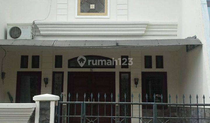 Rumah 2 lantai Griya Pratama Kelapa Gading Jakarta Utara 1