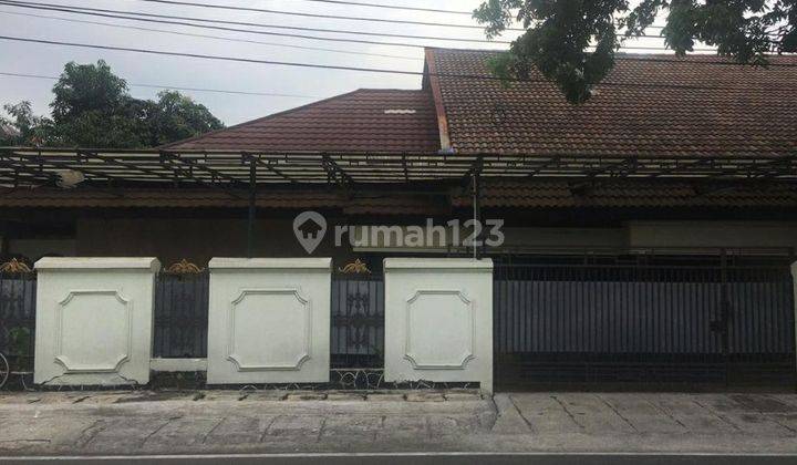 Rumah 2 lantai pinggir Jalan  Cempaka Putih Barat Jakarta Pusat  1