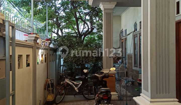 For Sale 1-Story House Johar Baru Central Jakarta