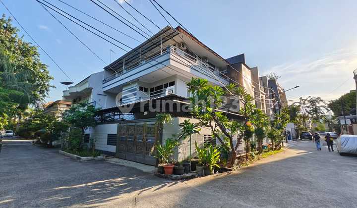 Rumah Hook Sunter, 3 Lantai + Kost, Hadap Taman Shm Rumah Hook Sunter, 3 Lantai + Kost, Hadap Taman Shm