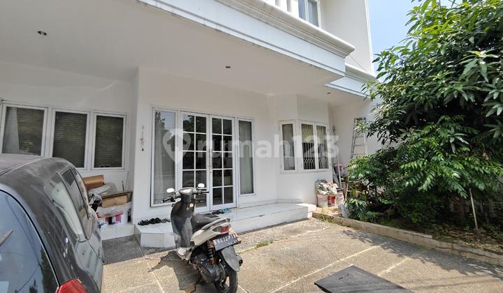 For Sale Sunter Sts East-Facing House, Spacious Parking, SHM 2