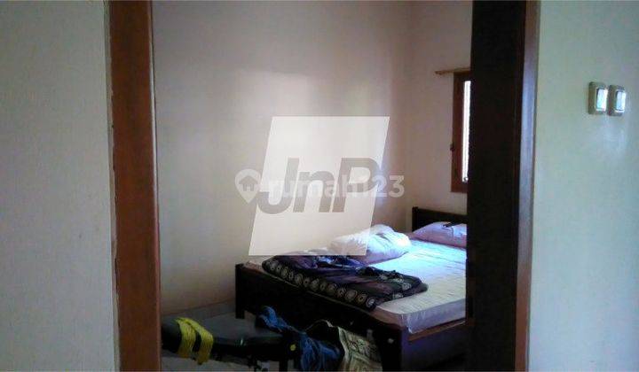 Rumah 5 Kamar Tidur di Jl Yupiter, Margahayu Raya 2