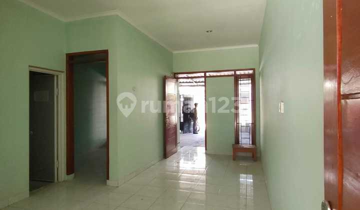 1-Story House Ready to Live in Arcamanik, Bandung 2