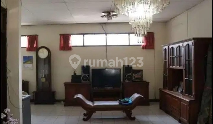 Ready-to-Occupy House on Mainroad Talaga Bodas Bandung 2